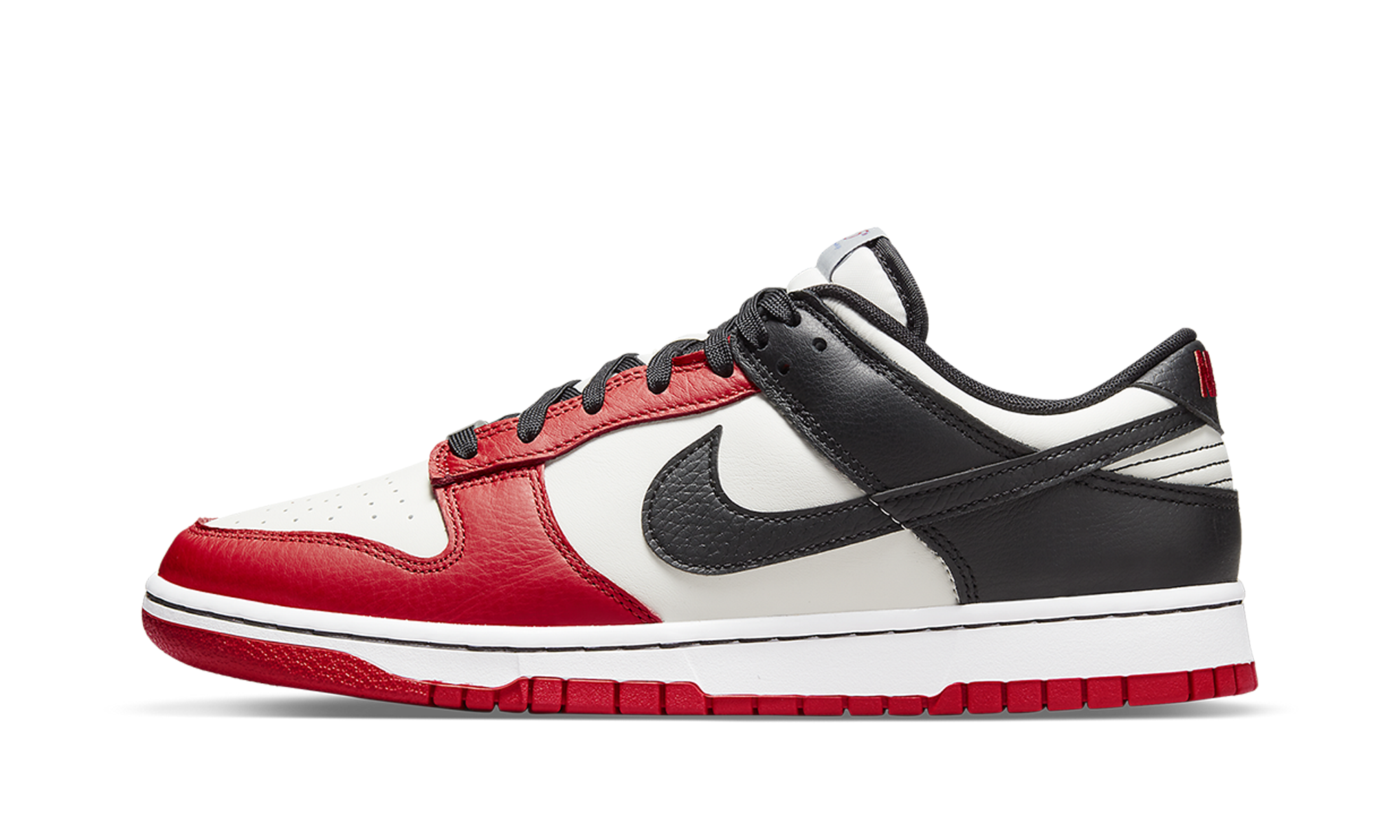 Nike Dunk Low EMB NBA 75th Anniversary Knicks – Motion.